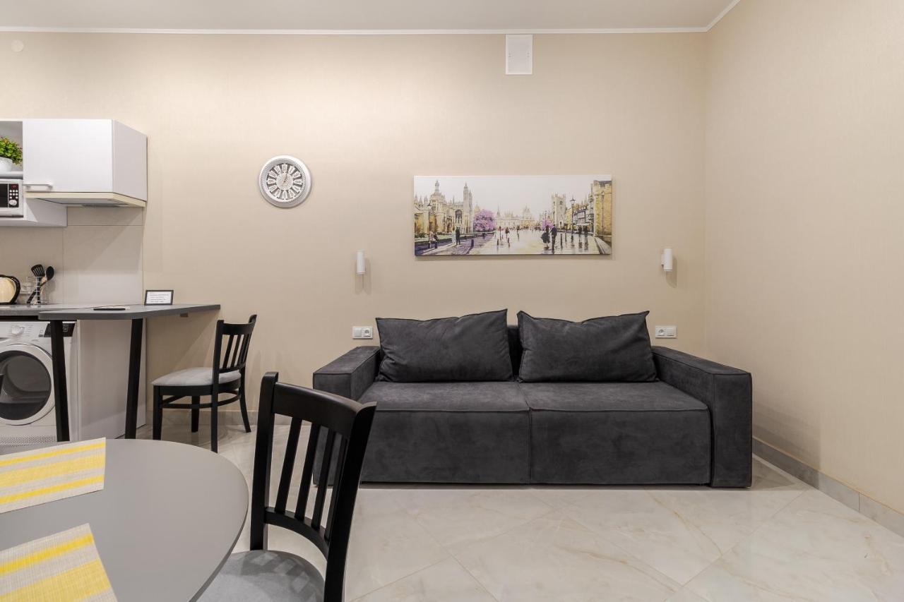 Luxury Flat In Downtown 2 Appartement Lviv Buitenkant foto