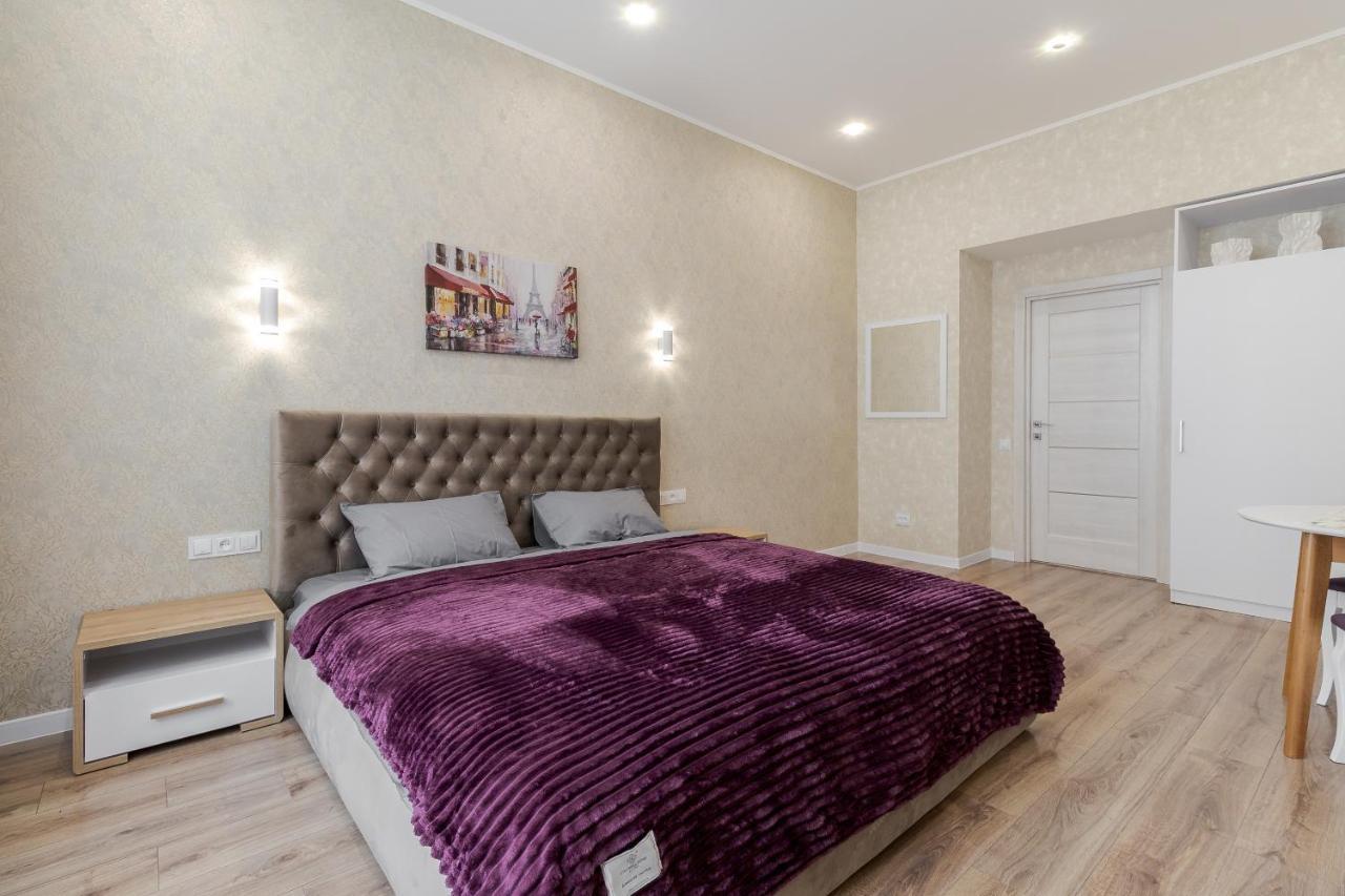 Luxury Flat In Downtown 2 Appartement Lviv Buitenkant foto